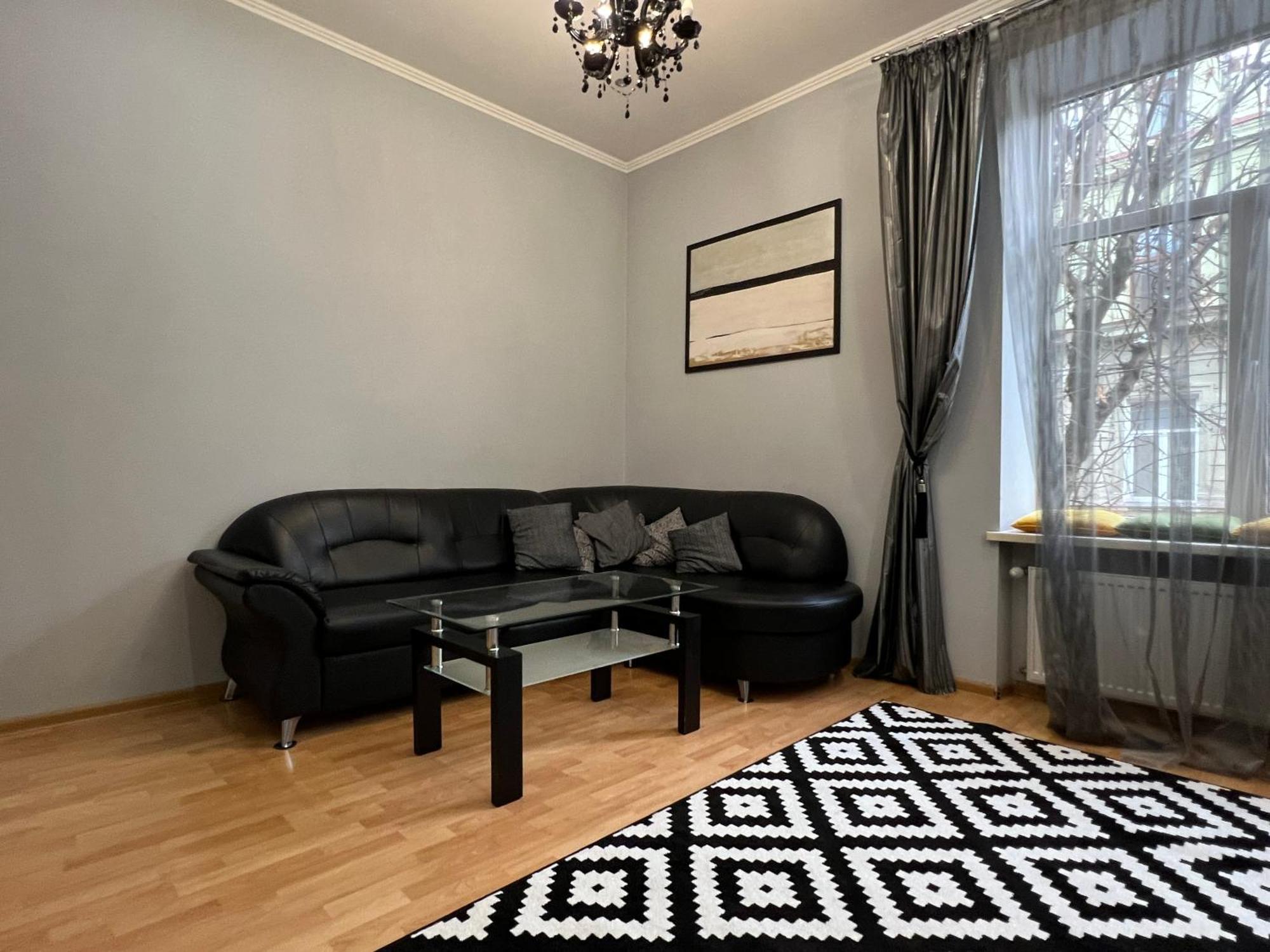 Apartments On Skoryka Str Lviv Eksteriør billede